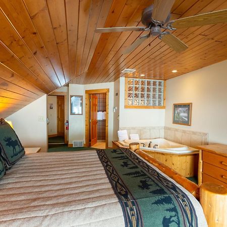 Grand Superior Lodge Castle Danger Экстерьер фото