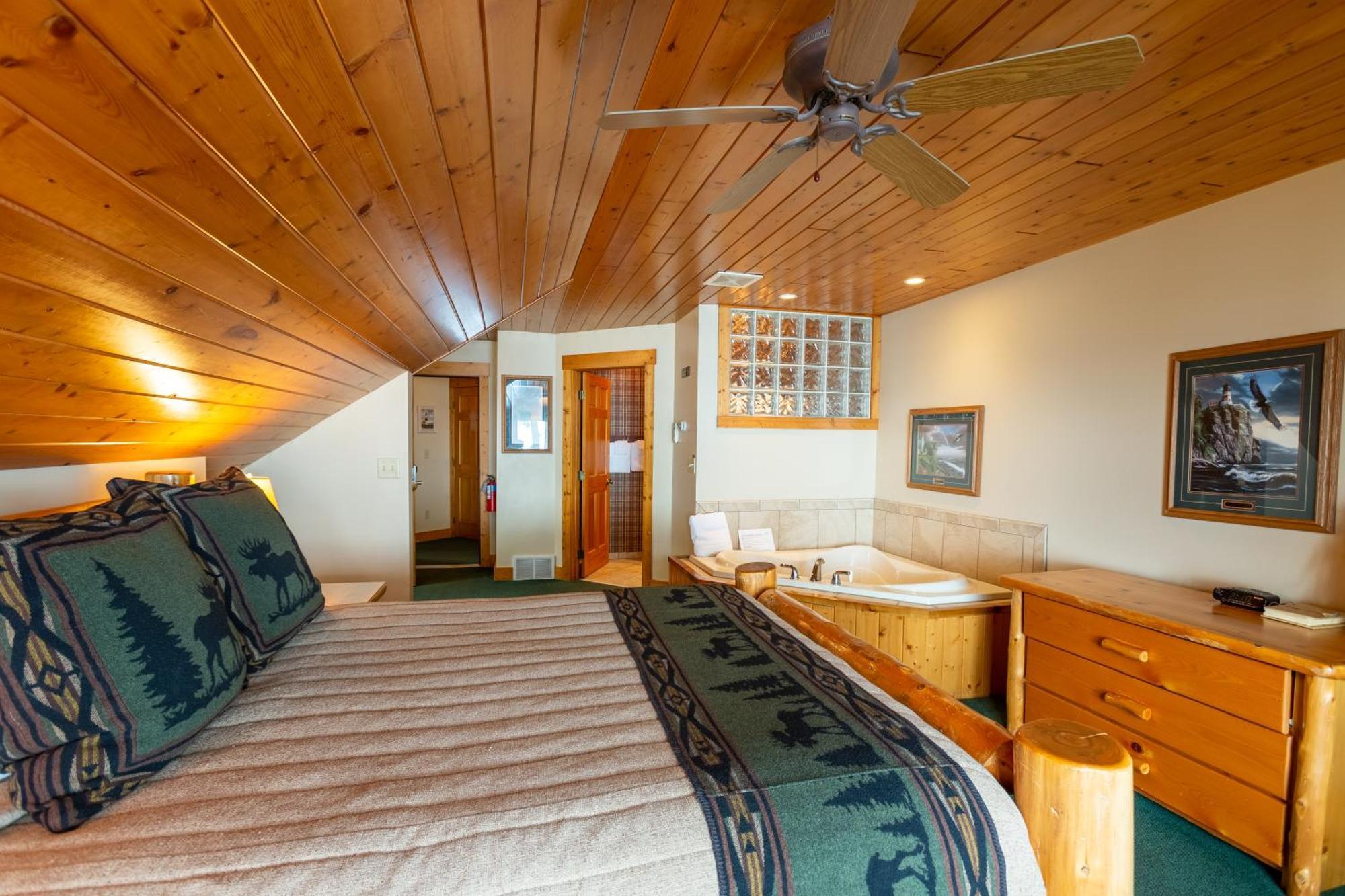 Grand Superior Lodge Castle Danger Экстерьер фото